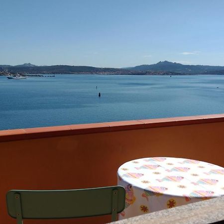 Appartamentino Panoramico...Con Finestra Sul Mare! Ла Мадалена Екстериор снимка