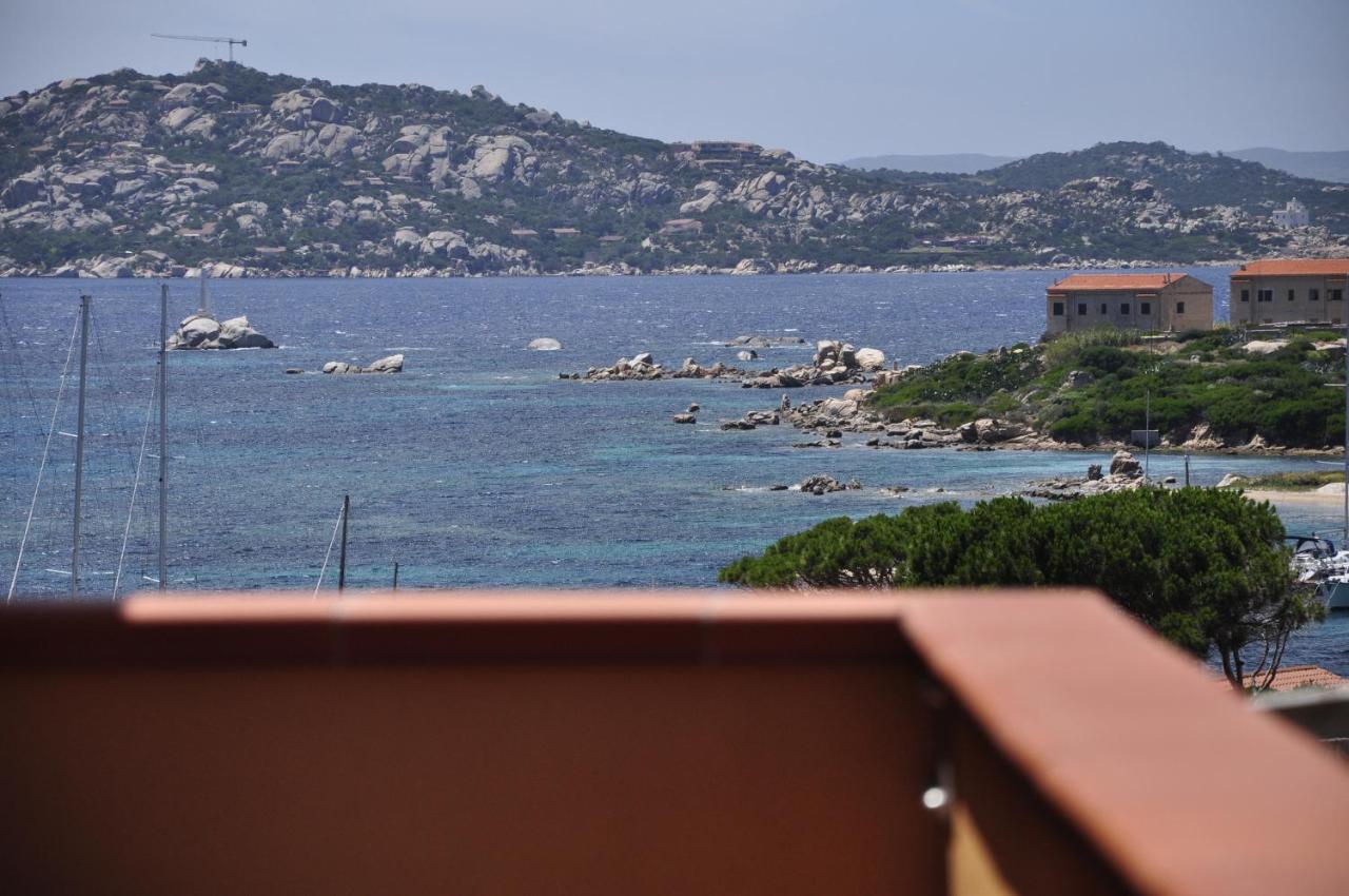 Appartamentino Panoramico...Con Finestra Sul Mare! Ла Мадалена Екстериор снимка