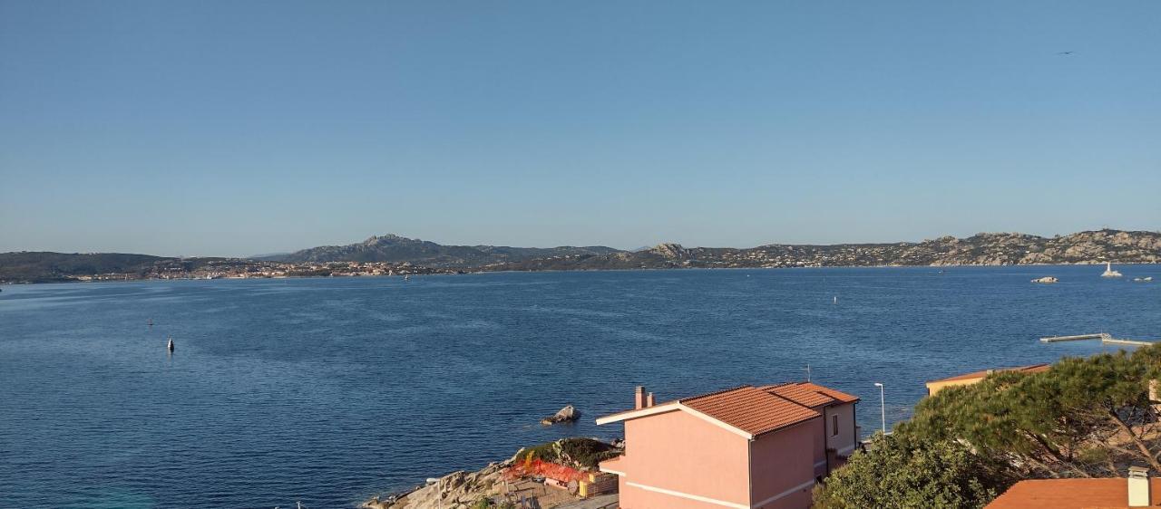 Appartamentino Panoramico...Con Finestra Sul Mare! Ла Мадалена Екстериор снимка