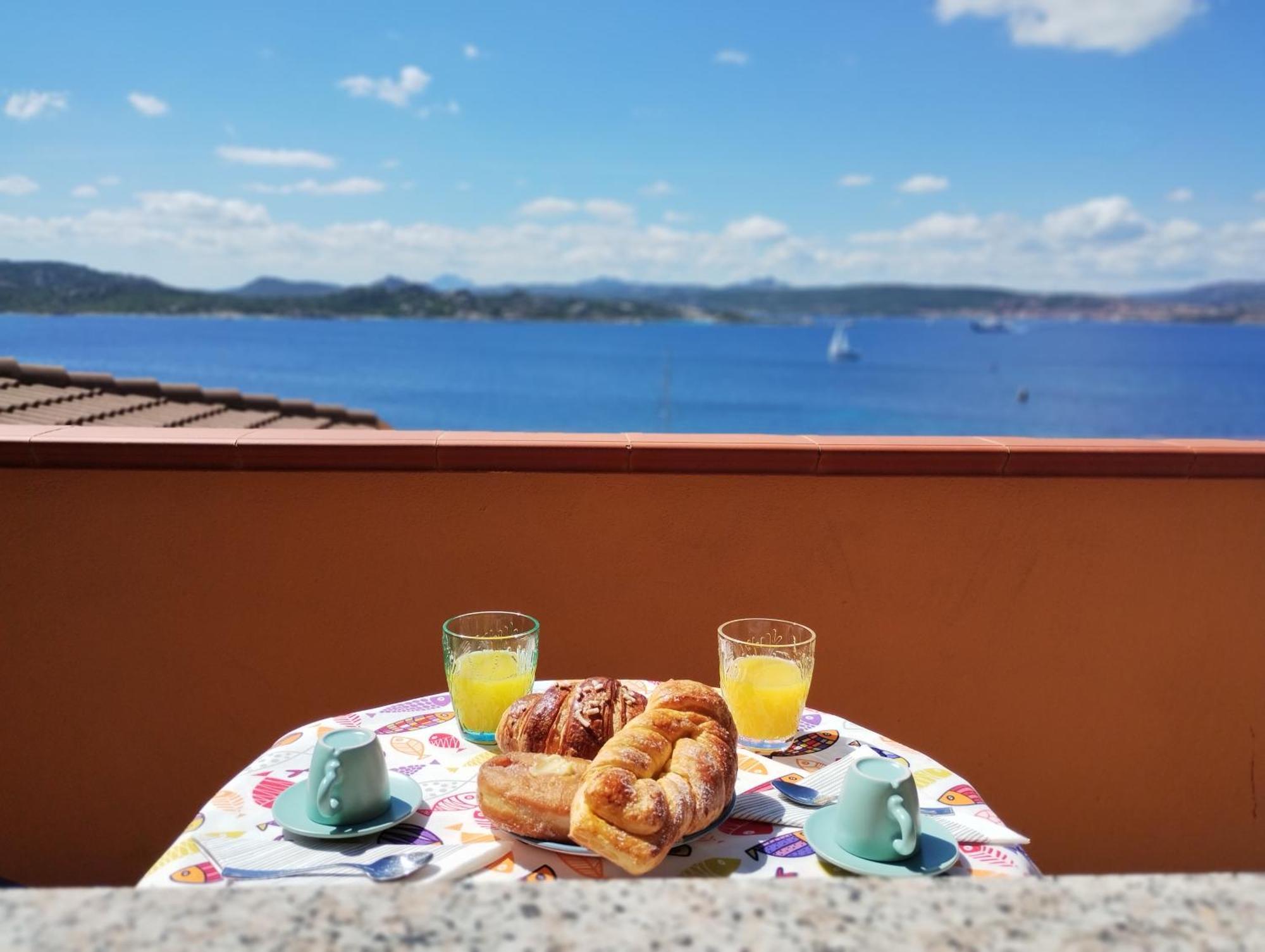 Appartamentino Panoramico...Con Finestra Sul Mare! Ла Мадалена Екстериор снимка