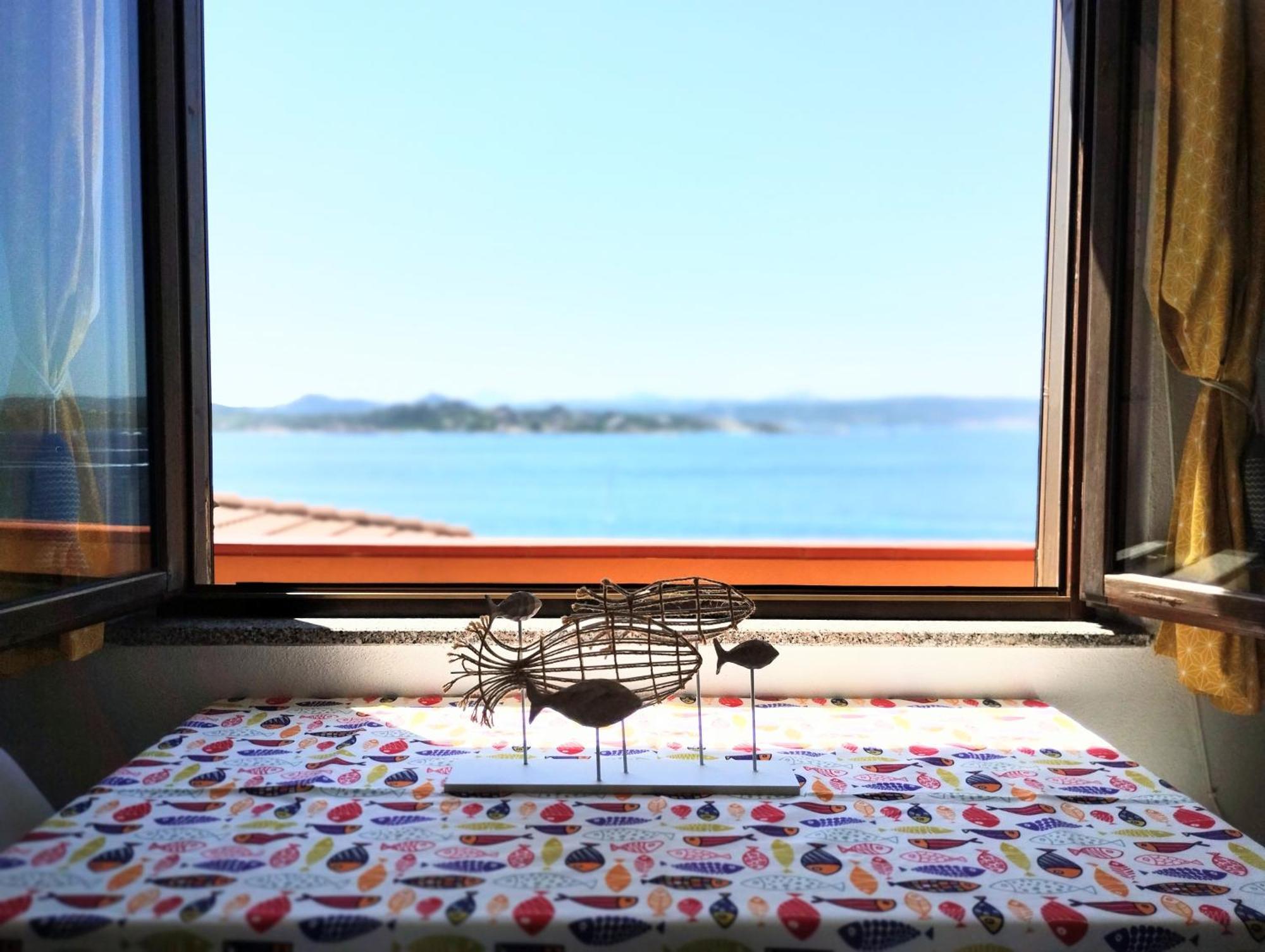 Appartamentino Panoramico...Con Finestra Sul Mare! Ла Мадалена Екстериор снимка